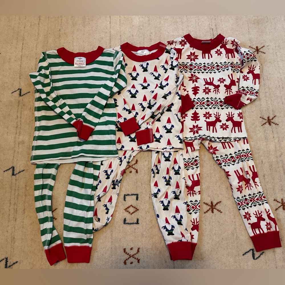 Hanna Andersson holiday pajamas all size 4